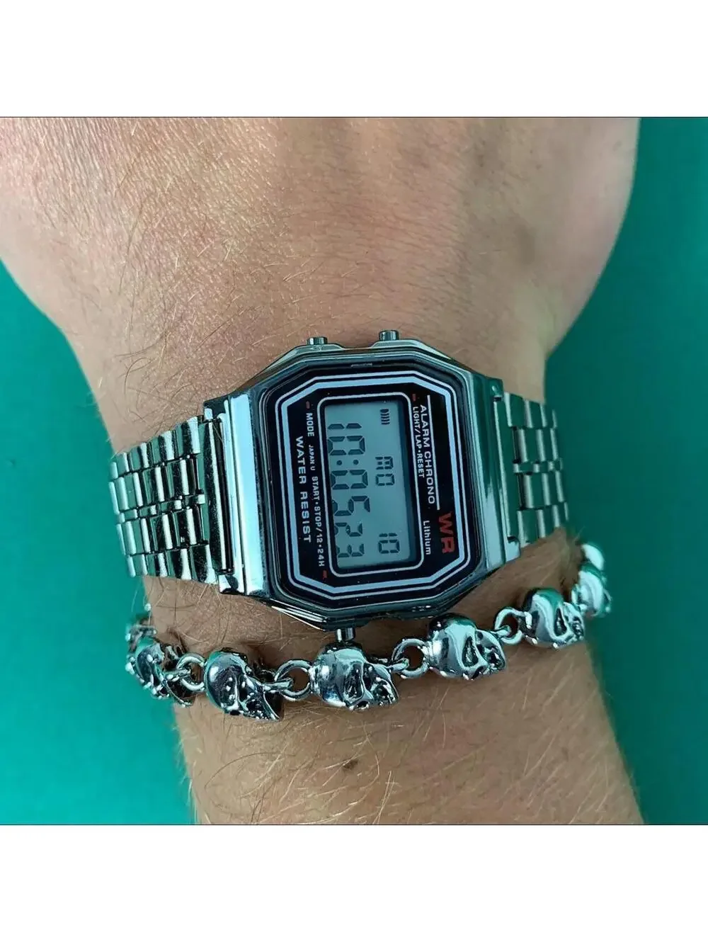 Cyber Y2k 2000s vintage style retro silver stainless steel digital watch